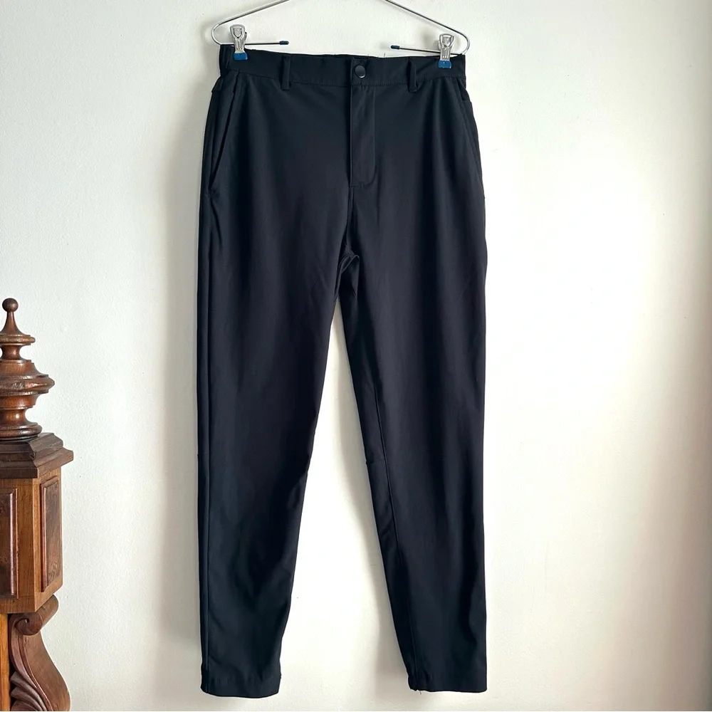 Cuts • Men's Black AO‎ Joggers Slim Fit